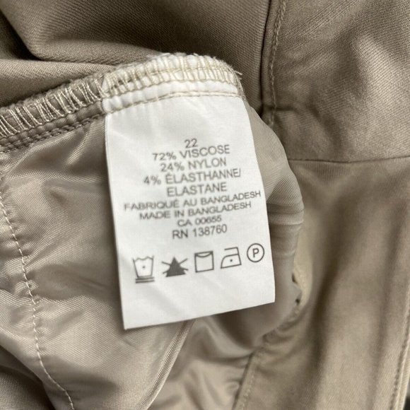 In Every Story Pants - Picture 3 of 4